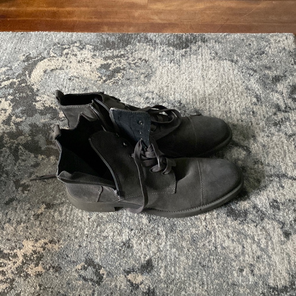 DSW classic grey zip up boots excellent quality